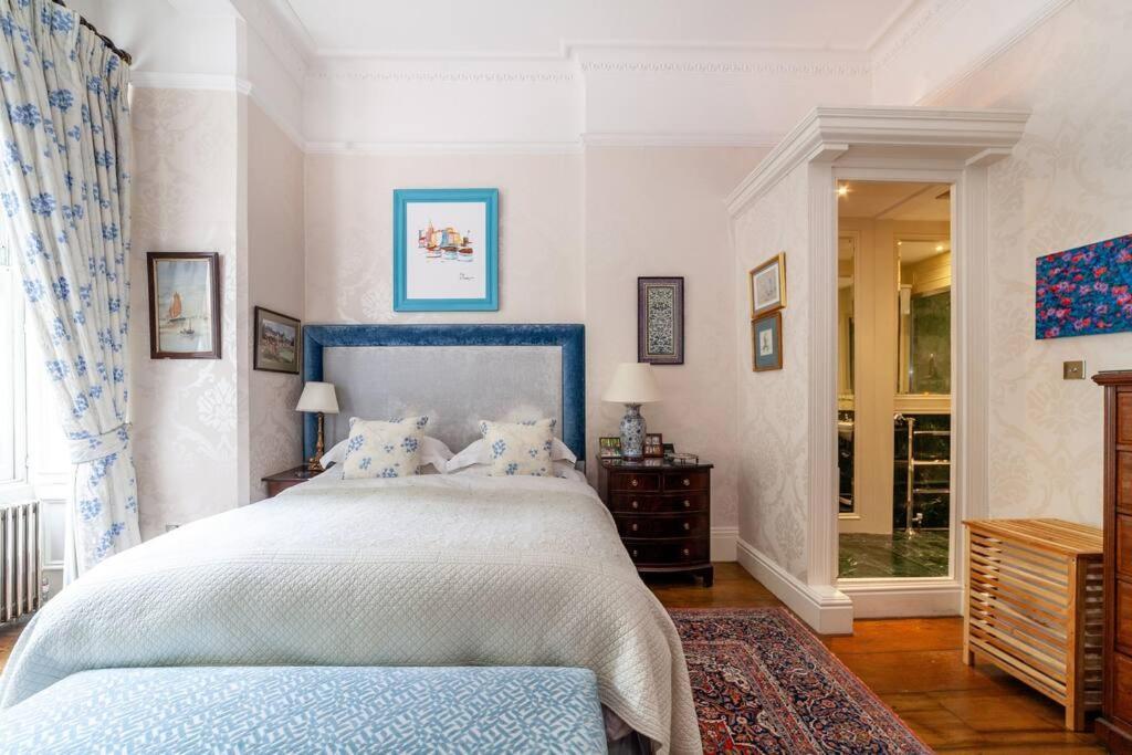 Elegant 2-bedroom Flat In South Kensington, Appartamento *