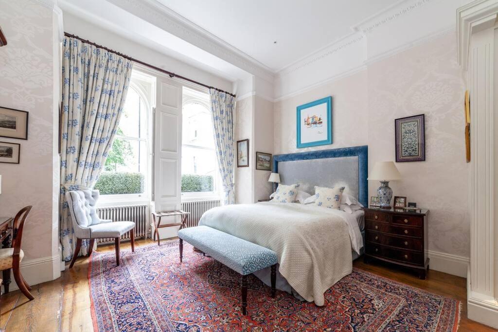 Elegant 2-bedroom Flat In South Kensington, Appartamento *